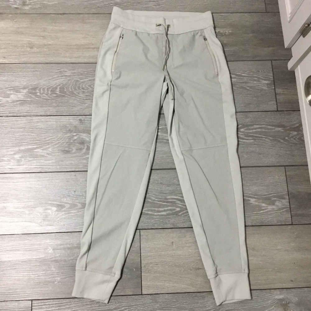 ATHLETA Headlands Hybrid Trek Jogger size 2